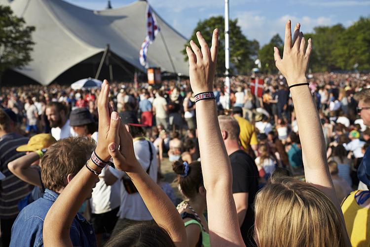 Let us sing together                      “Song of Fort Erie”